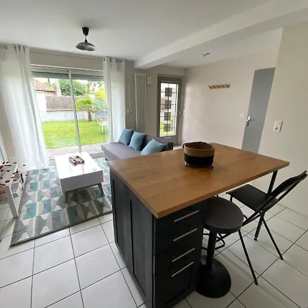 Avec Jardin Privé Et Parentale * Saint-Amant-Tallende